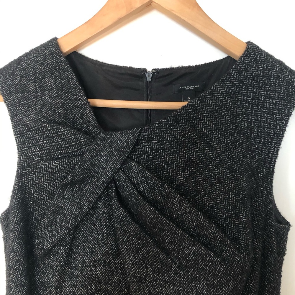 Ann Taylor sheath dress- size 0 - Picture 2 of 7